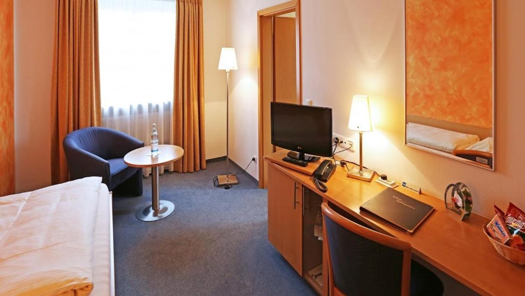 Hotel Graf Lehndorff Zur Messe Múnich Exterior foto